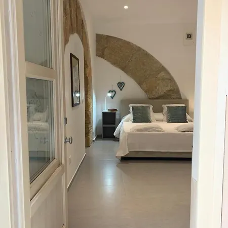 Apartment La Dimora Di Costanza
