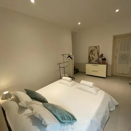 La Dimora Di Costanza Apartment *